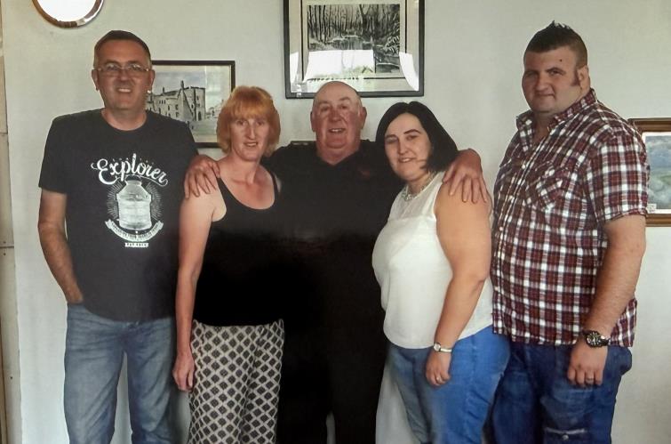  Charlo a proud family man